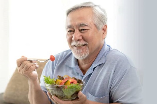 Looking for healthy snacks? Tips to avoid ultra-processed foods?